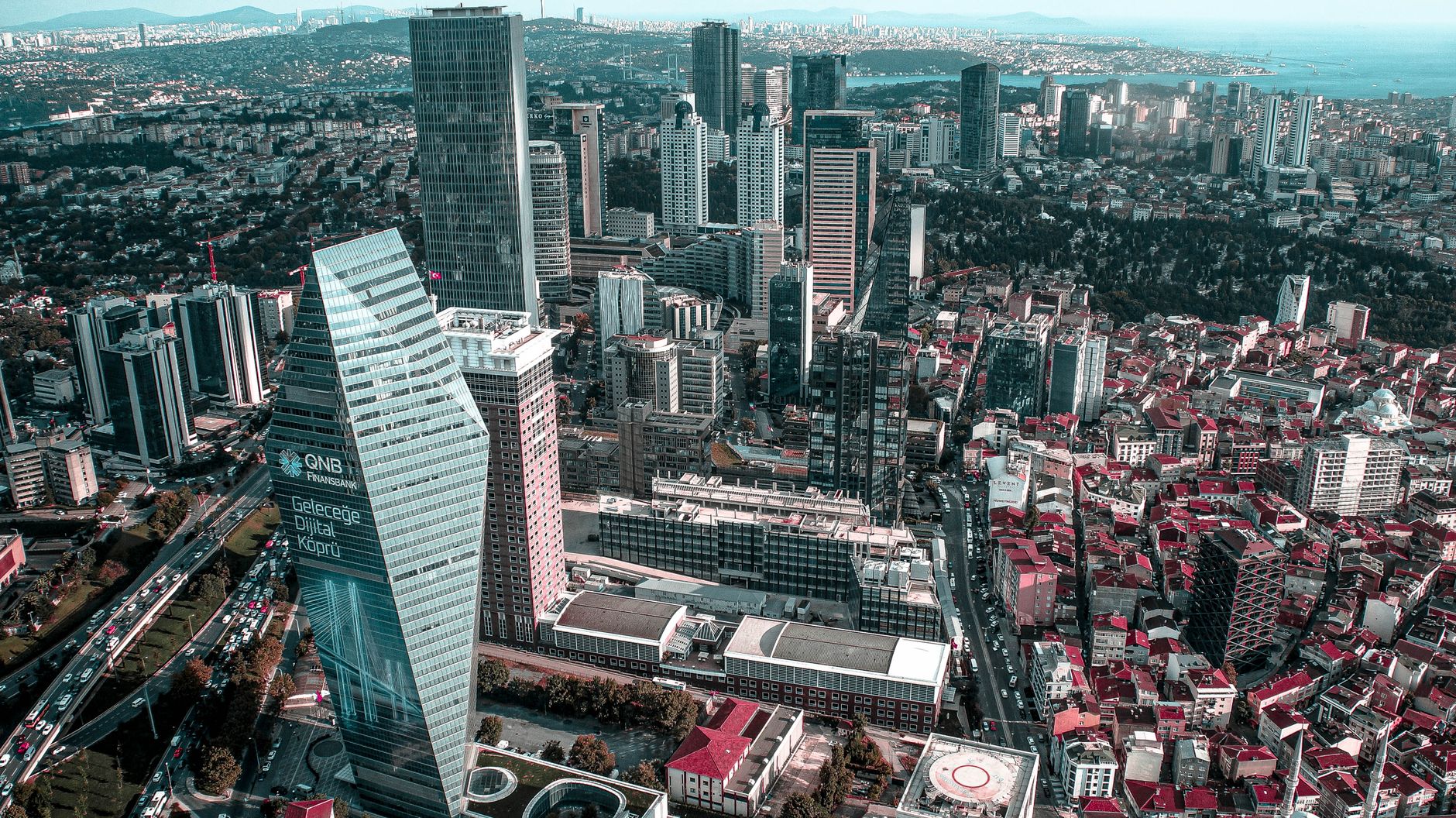 A breathtaking aerial view of Istanbul's skyline featuring skyscrapers and high-rise buildings. — Get A Better Chance Of Havi