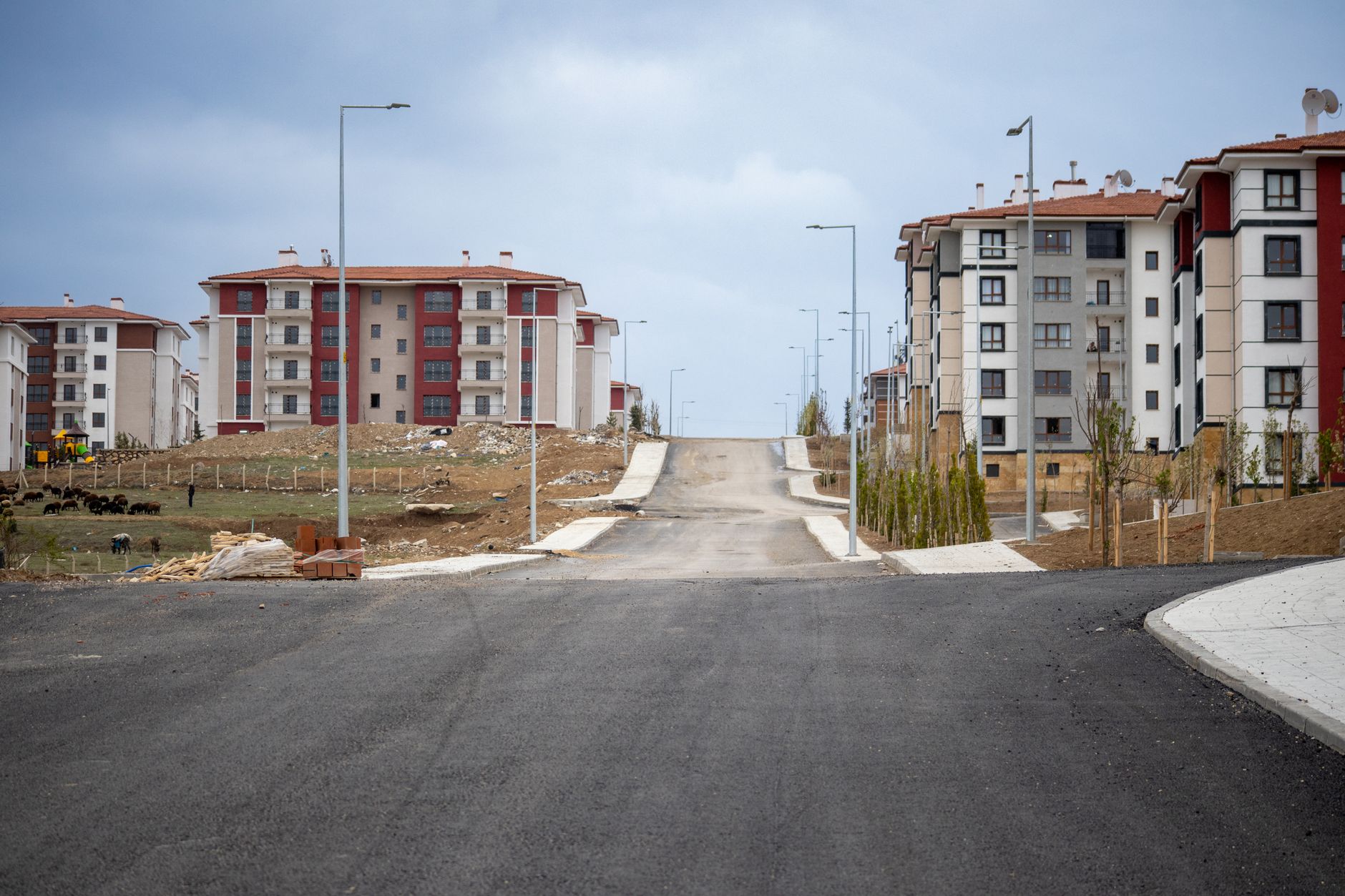 Newly constructed residential apartments in Palu, Elazığ, Türkiye — How Air Heat Pumps Can Enhance Indoor Air Quality